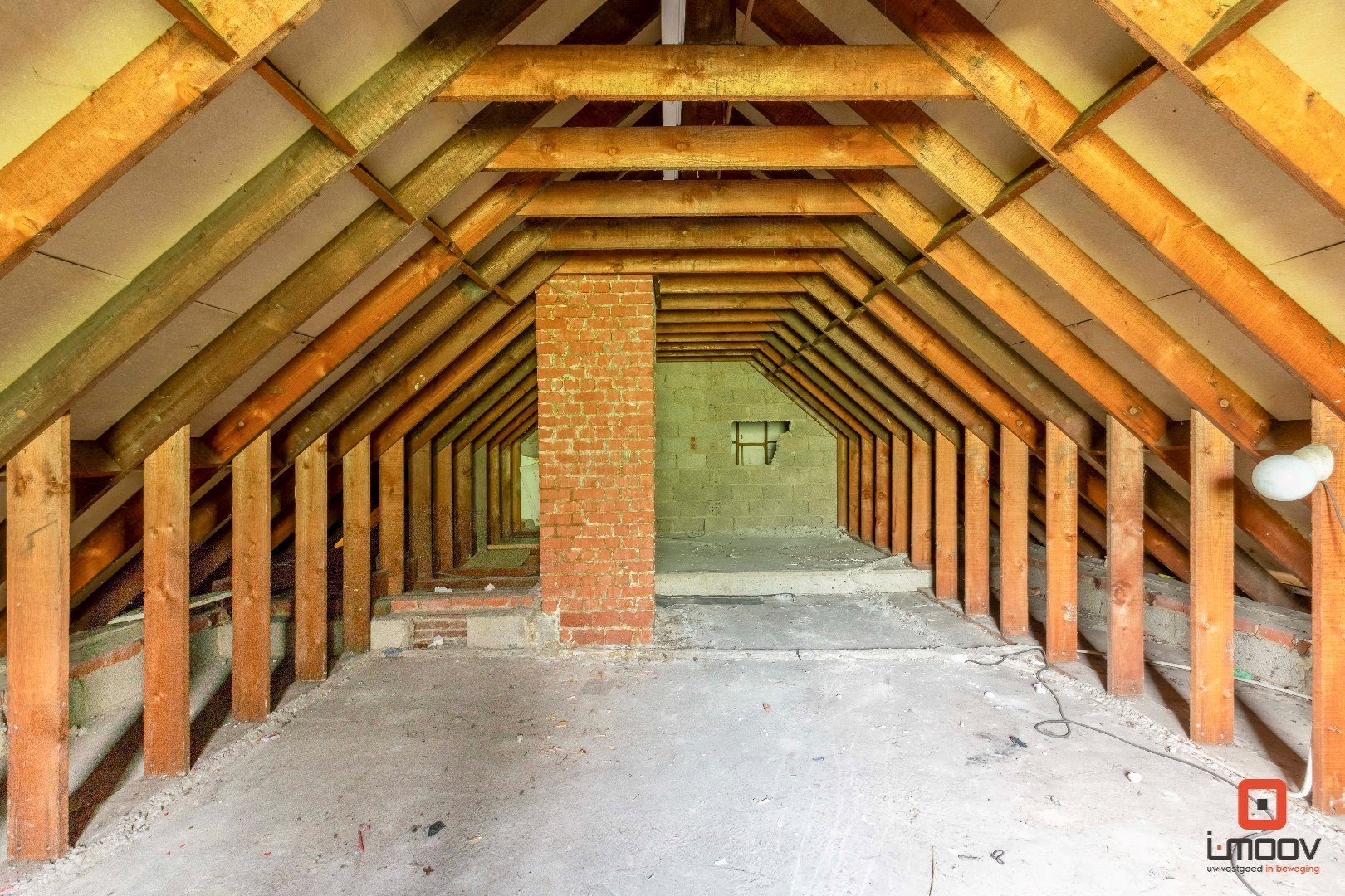 Te renoveren villa op toplocatie in Laarne 