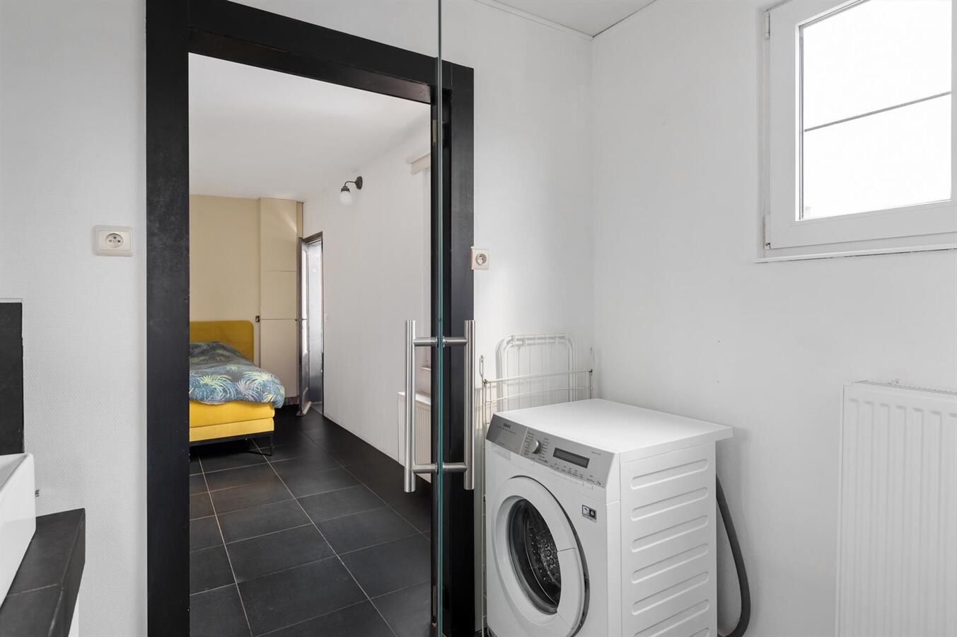 Charmant appartement met ruim dakterras te Antwerpen! 