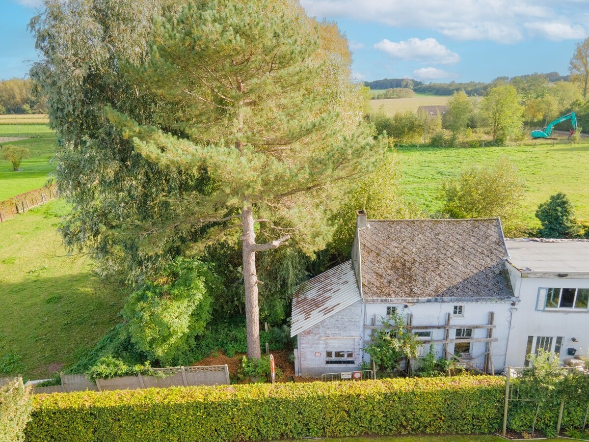 Volledig te renoveren HOB op unieke ligging te Vlierzele 