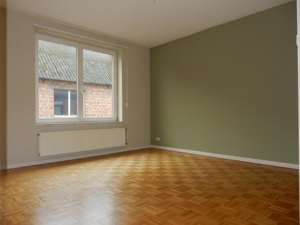 Opbrengsteigendom met 2 appartementen 