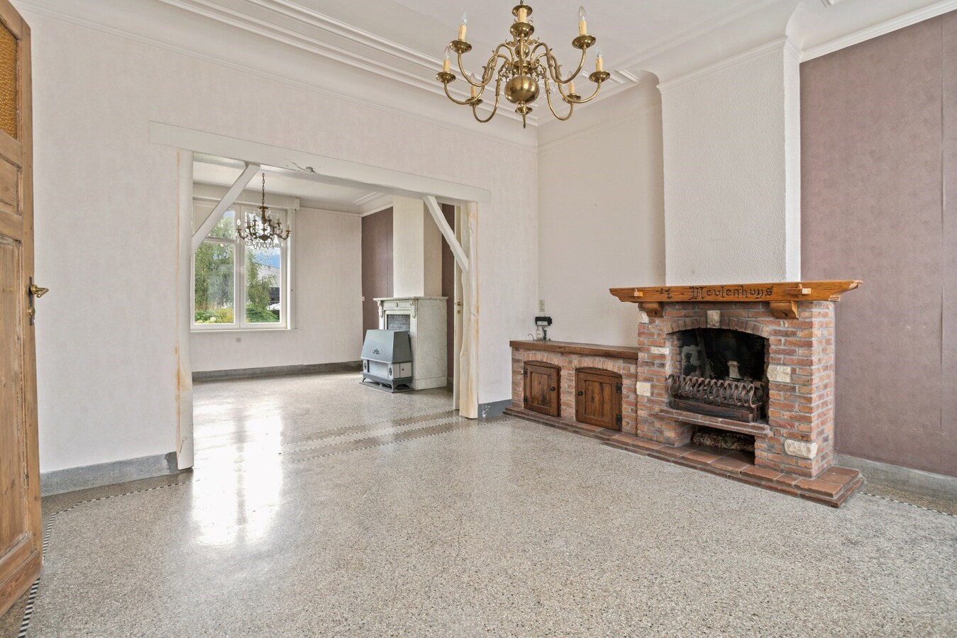 Ruime karakterwoning op ruim perceel van 618m² 