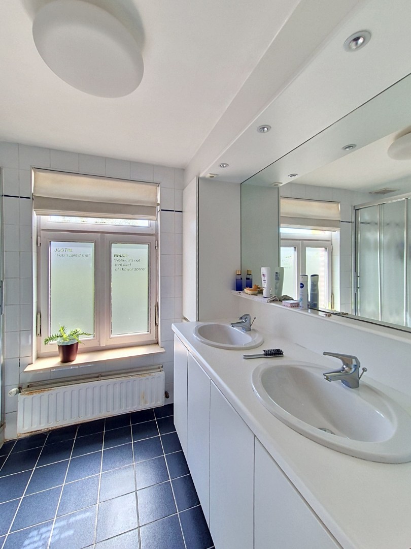 Duplex met 2 slaapkamers &amp; bureau 