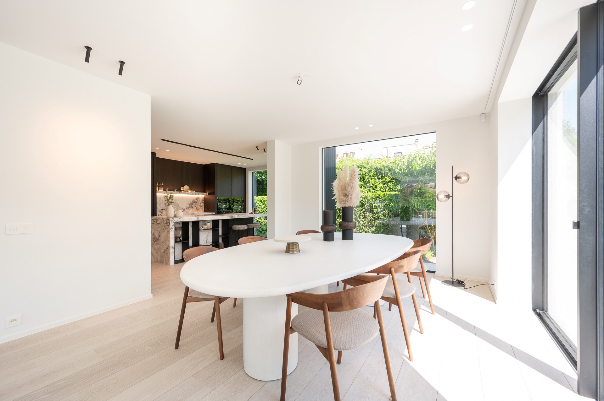 Villa neuve clé en main dans un emplacement de choix calme près du Zegemeer et à distance de marche du centre. 