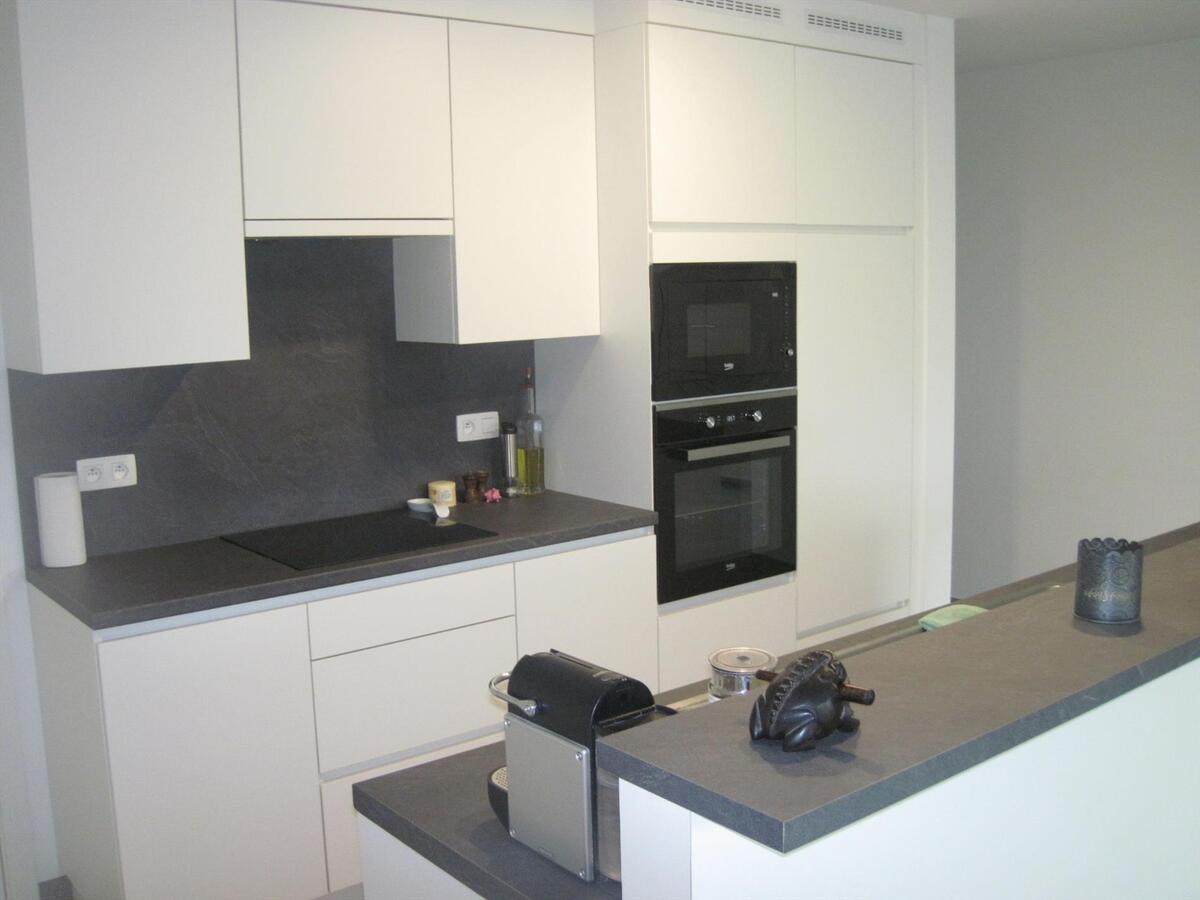 Uitstekend gelegen BEN-appartement in hartje Asper. 