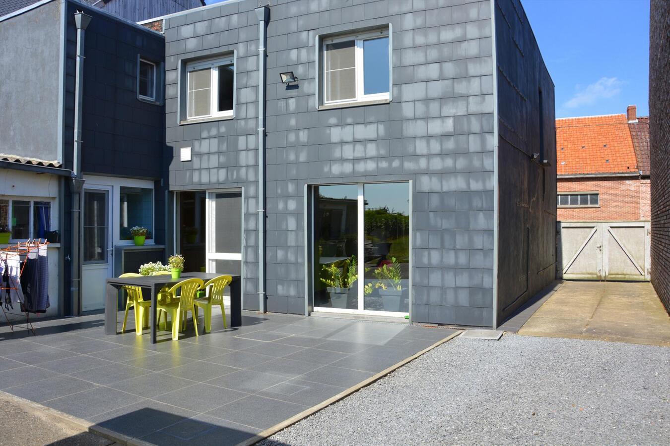 Ruime woning met 4 slaapkamers 