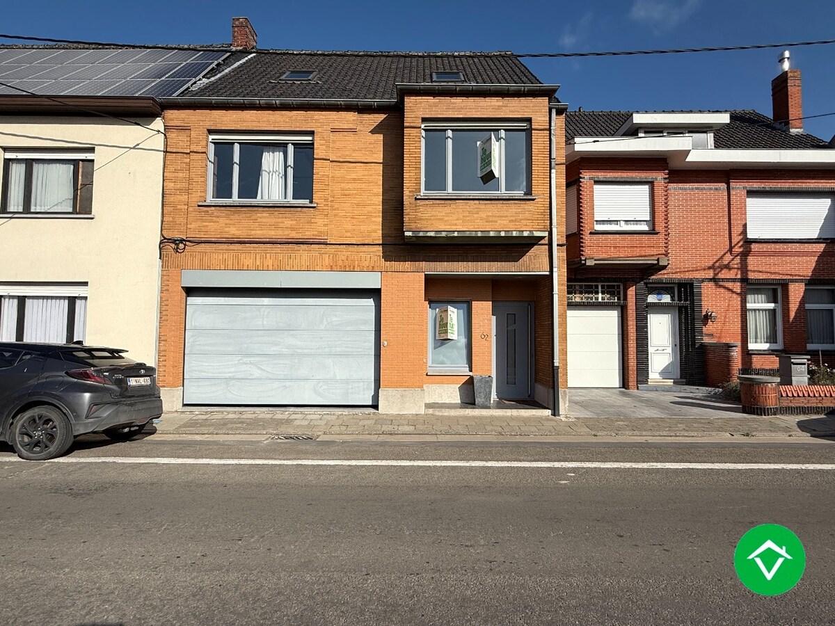 Ruime woning met 5 slaapkamers te Zwevezele 