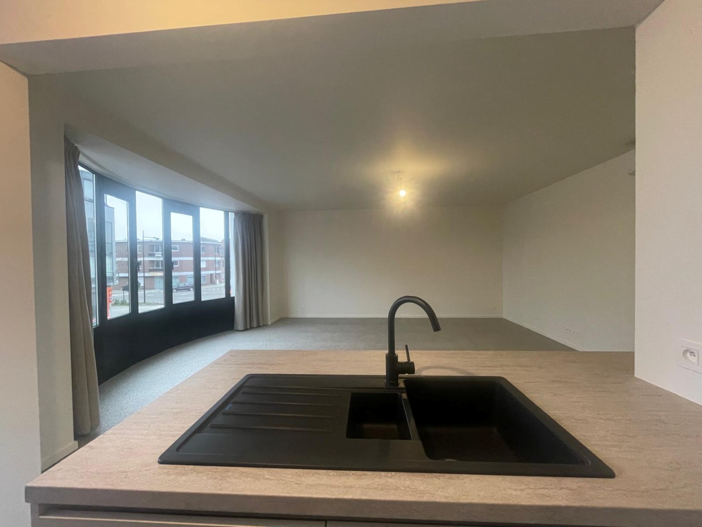 Ruim, energiezuinig appartement met 2 slaapkamers, in het centrum van Geel! 