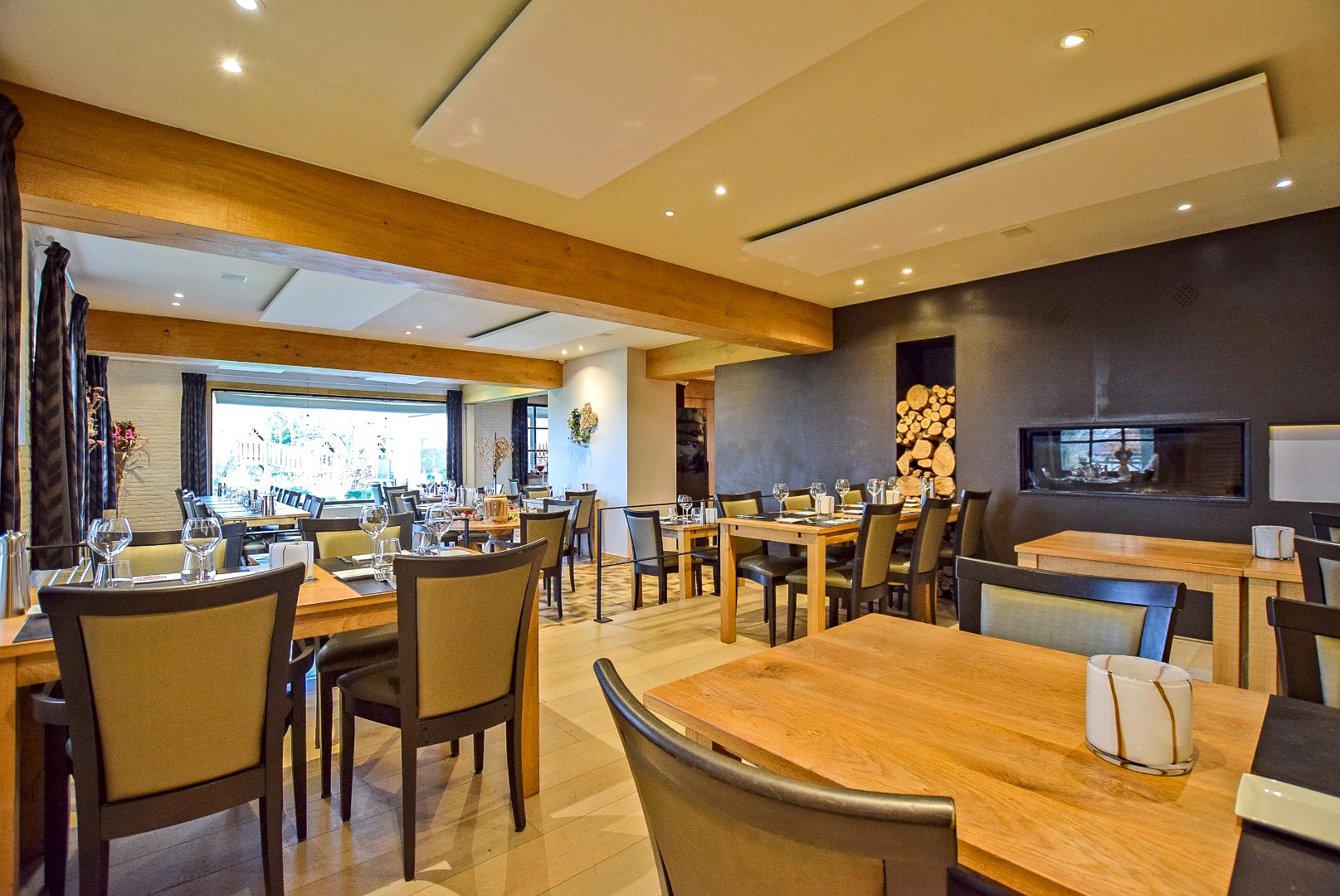 Restaurant met privéwoning en 2 B&amp;B-kamers op 4.370 m² 