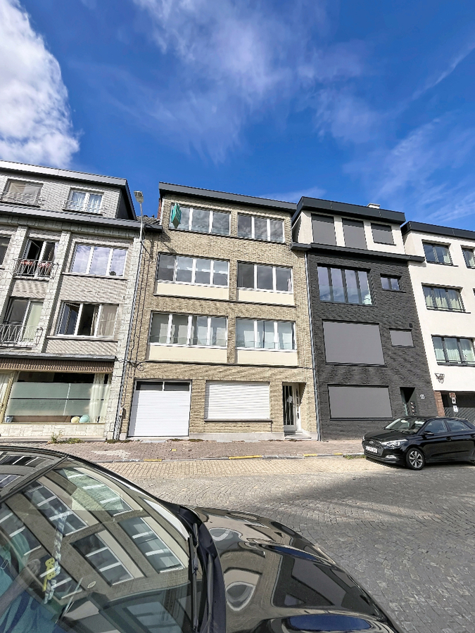 Topappartement met 2 slaapkamers centrum Zottegem/ station 
