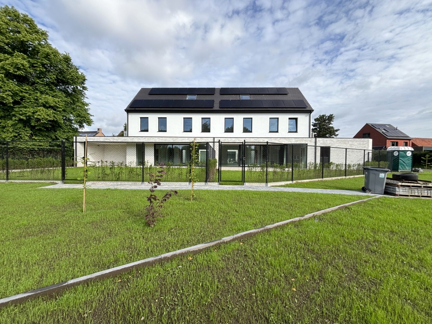 Project bestaande uit 4 energieneutrale woningen op TOP-ligging in Geel 