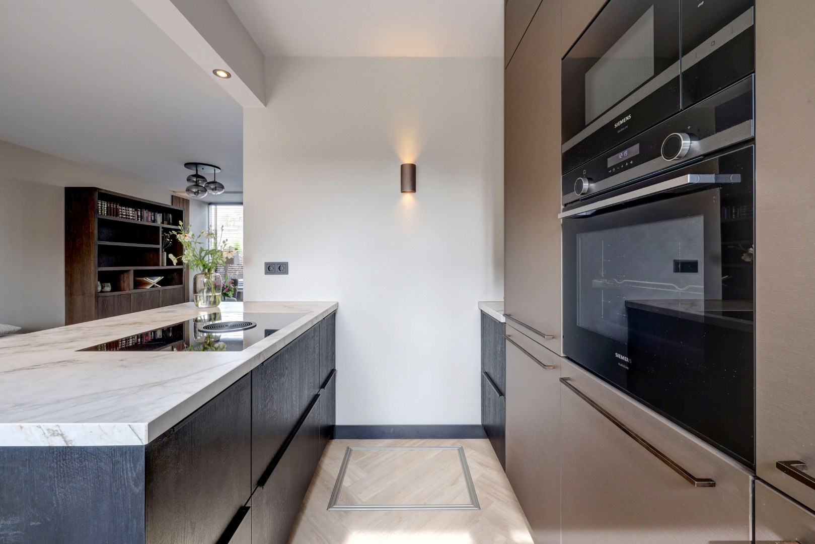 Energiezuinig (A++) en instapklaar 6-kamer gezinswoning met luxe keuken, vijf slaapkamers en zonnige tuin op het zuidoosten 