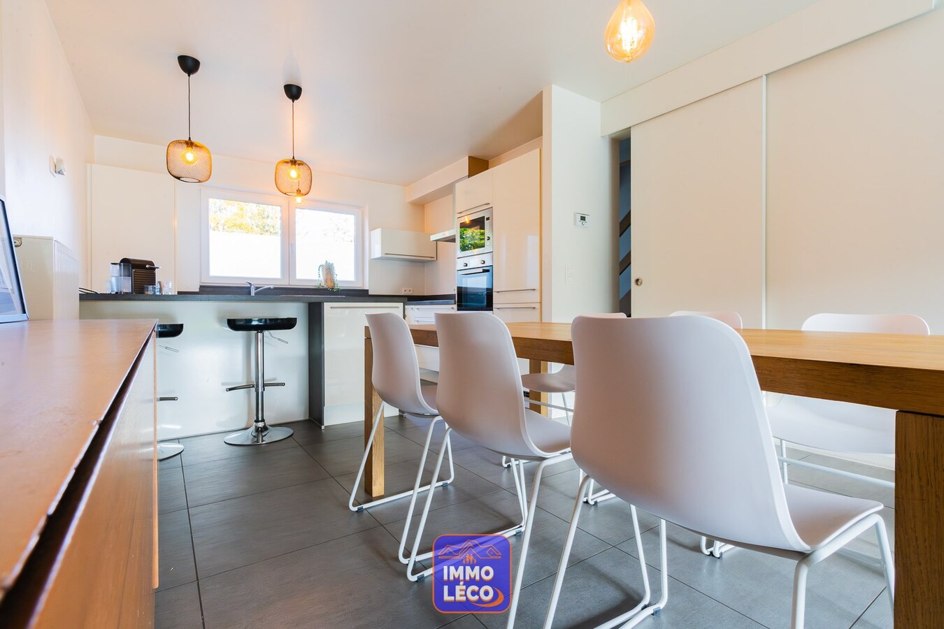 3 façades avec garage, parking et jardin, COUP DE COEUR ! 