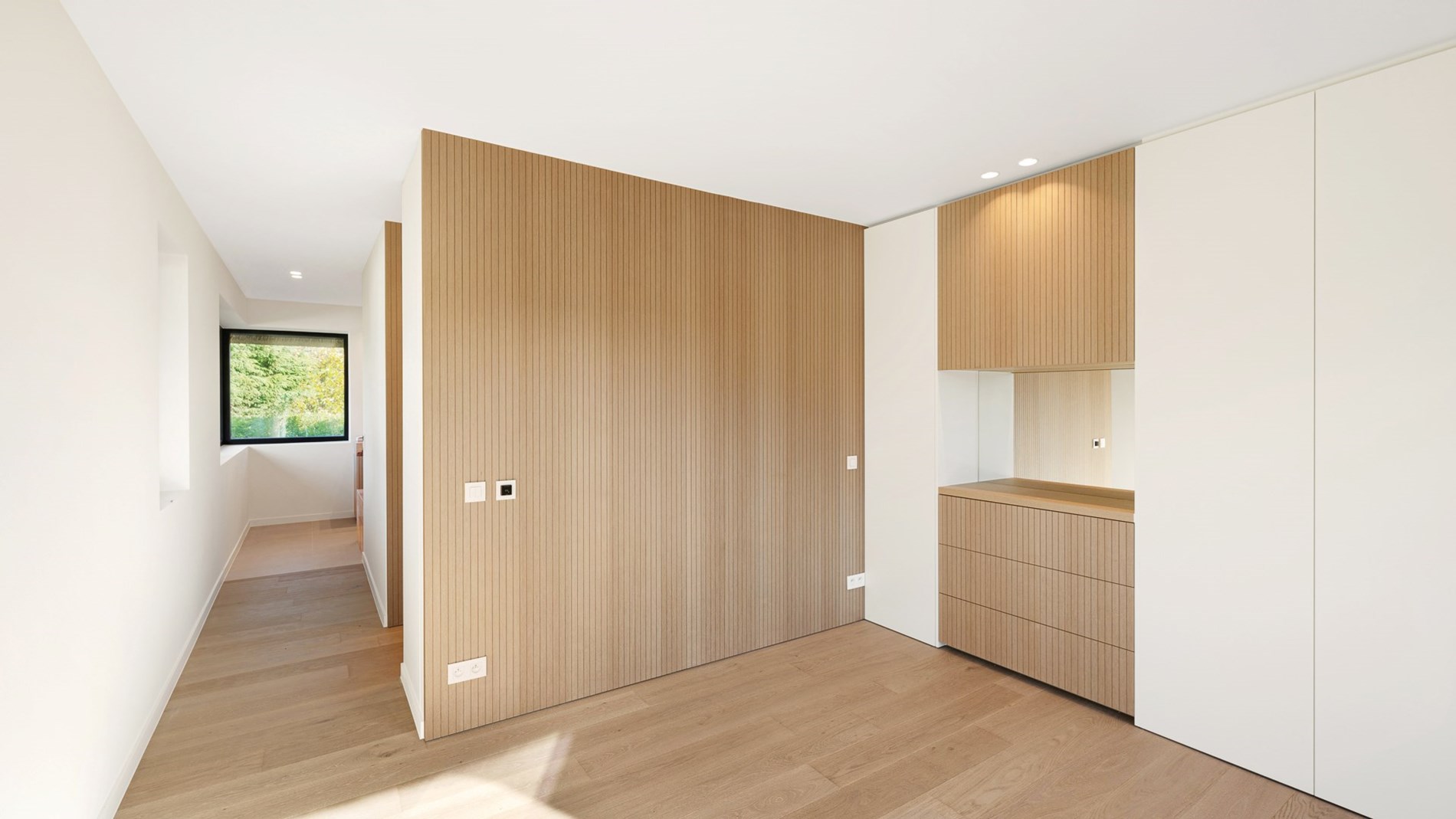 Impressionnante villa neuve au cœur du Zoute, à quelques pas du golf de Knokke. 