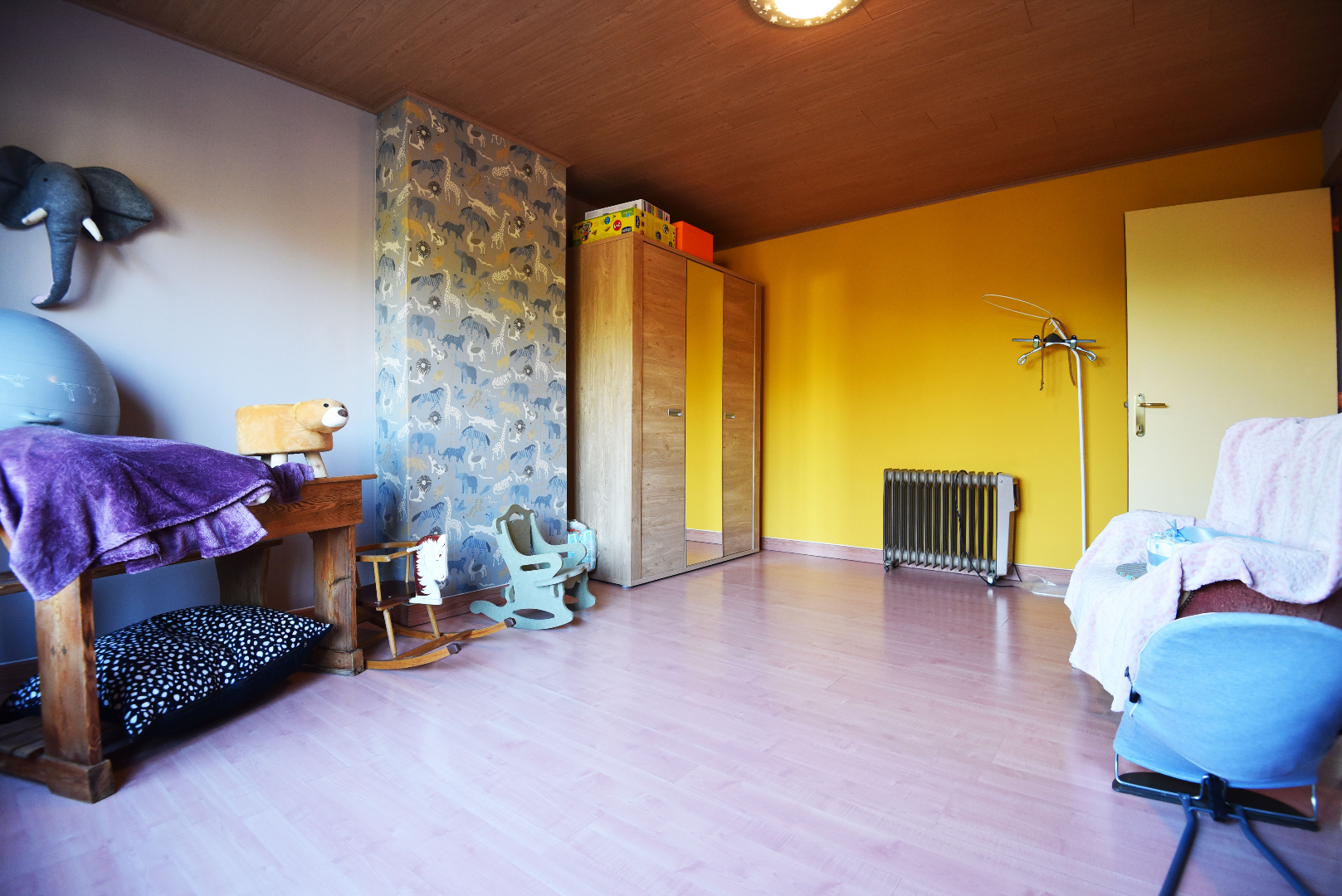 Rijwoning met 3 slpks, garage en tuin nabij centrum Eeklo 