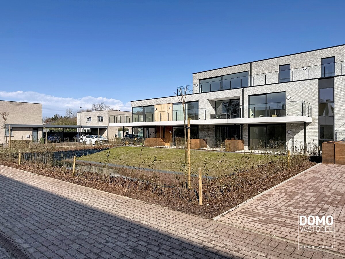 KNAP ARCHITECTURAAL WOONPROJECT IN HET CENTRUM VAN KERMT 