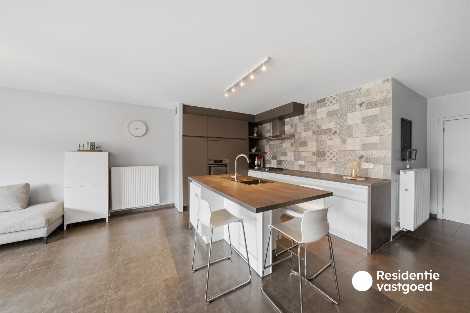 Recente en instapklare woning met 3 slaapkamers, garage en tuin te Zandvoorde! 
