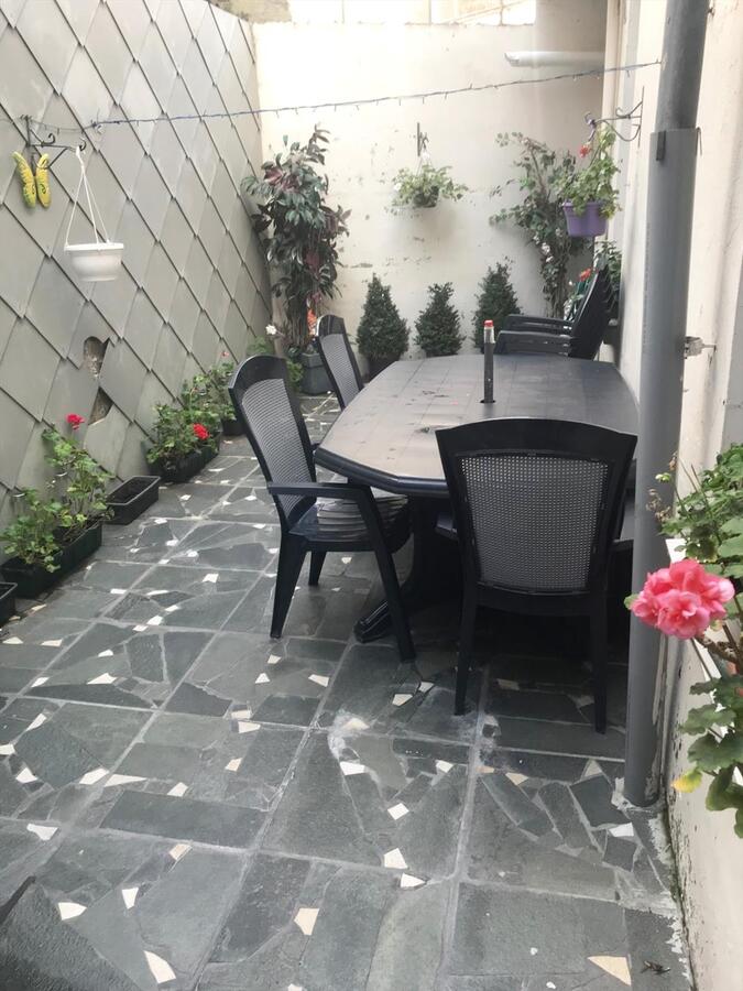 GEDEELTELIJK TE RENOVEREN WOONHUIS - MOGELIJK MEERGEZINSWONING 