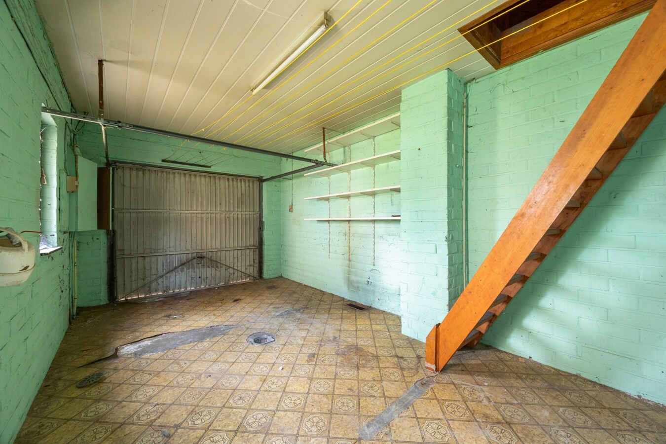 Charmante laagbouw woning met ruime tuin te Oelegem! 