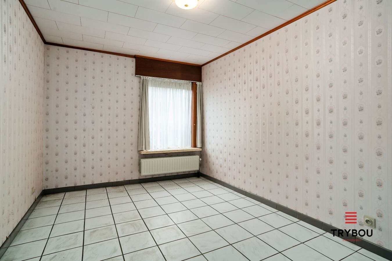 Ruime hoekwoning met 3 slaapkamers en garage te Poelkapelle 