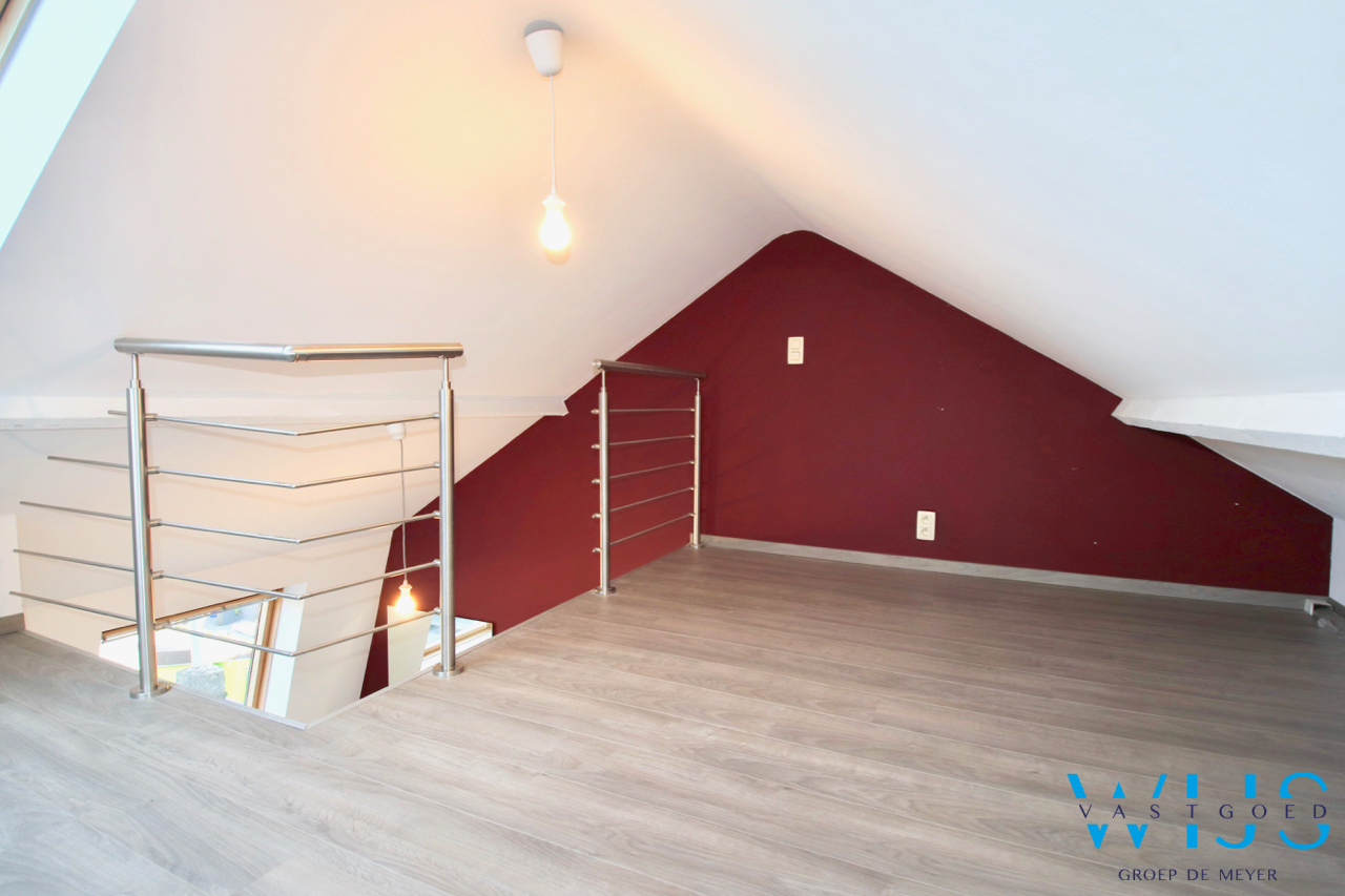 Instapklaar woonhuis met 2 slaapkamers &amp; tuin te SLEIDINGE ! 