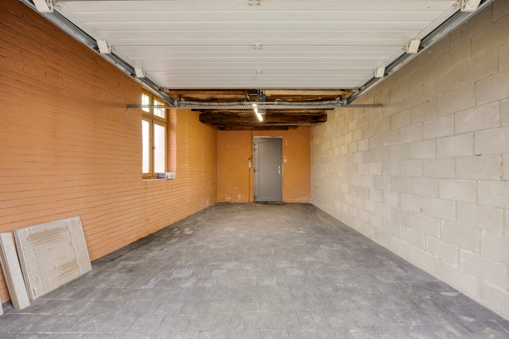 Instapklare gezinswoning met praktijkruimte 