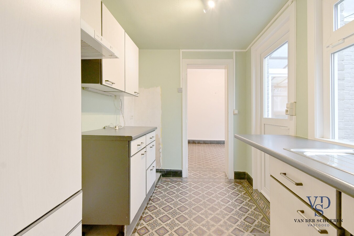 Te renoveren gezinswoning. 