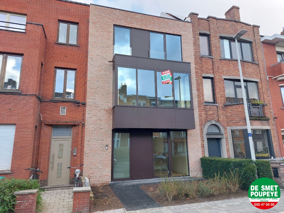 Gelijkvloersappartement met terras en tuin 