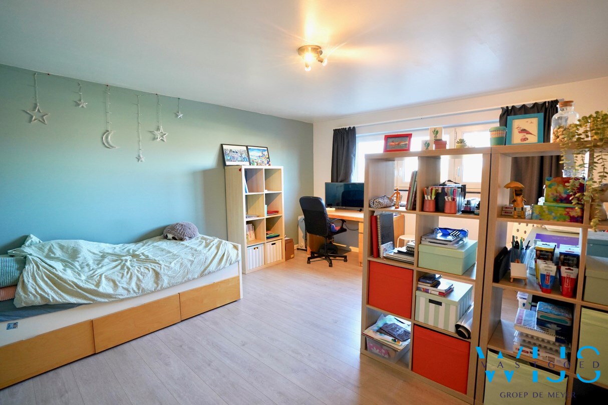 Instapklaar woonhuis met tuin te centrum WAARSCHOOT ! 