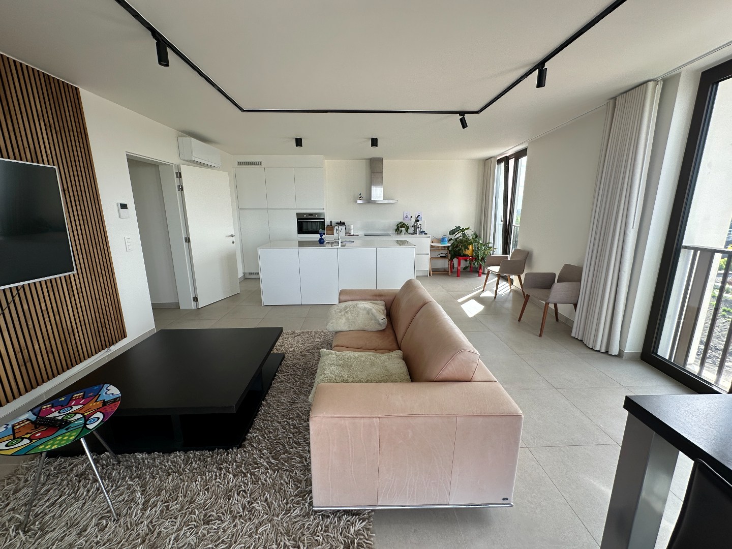 Prachtig appartement (117 m²) met 2 slpk en mooi terras, (+ autostaanplaats), Brugge 
