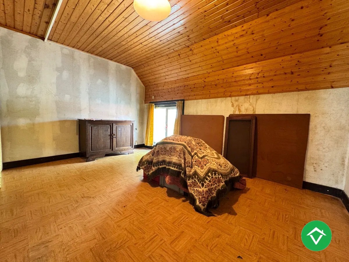 Woning met 3 slaapkamers tuin en garage te Gistel 