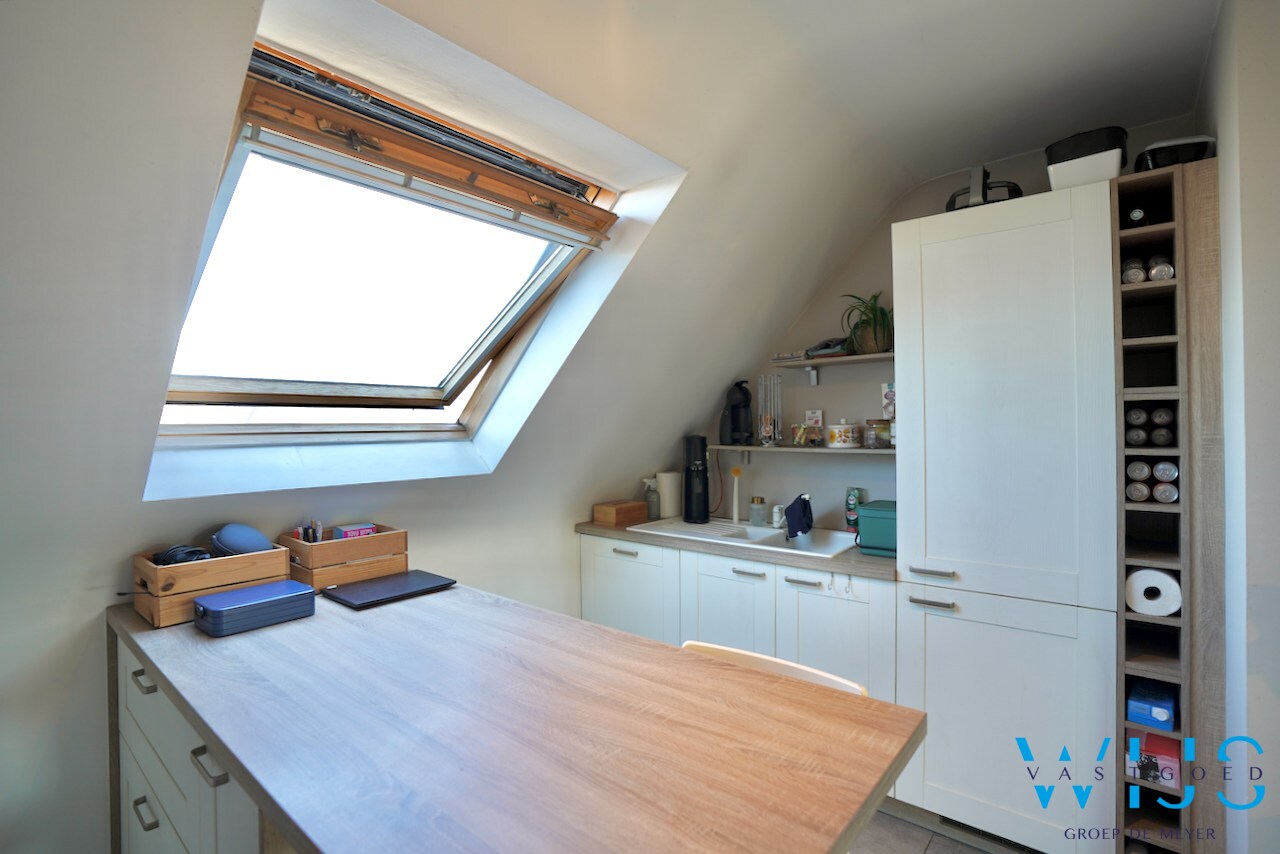 Super tof appartement met leuk dakterras &amp; garage te ERTVELDE / RIEME! 