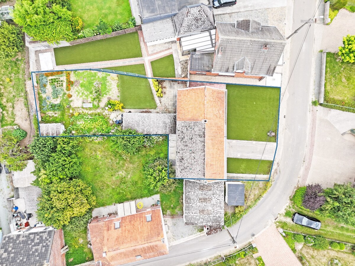 Te renoveren/te slopen HOB met tuin te Sint-Blasius-Boekel 