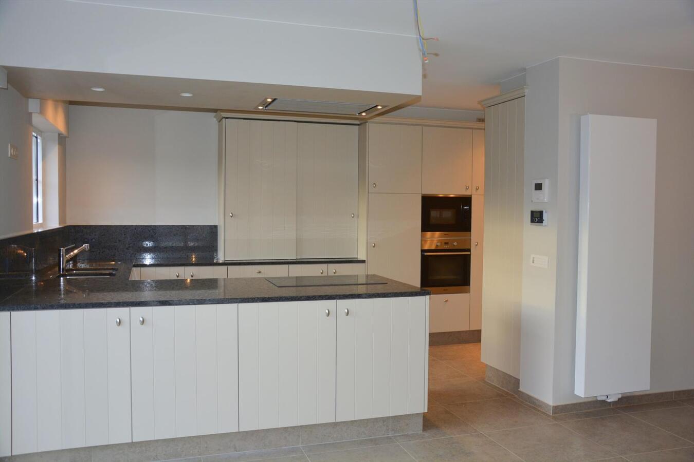 Uniek moderne nieuwbouwvilla met 4 slaapkamers 