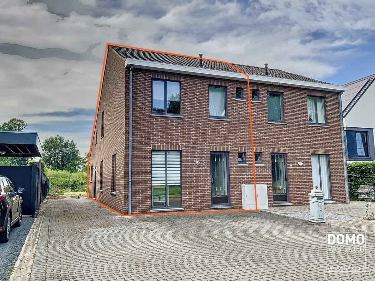 RUSTIG GELEGEN WONING MET 2 SLAAPKAMERS EN TUIN TE HEUSDEN-ZOLDER 