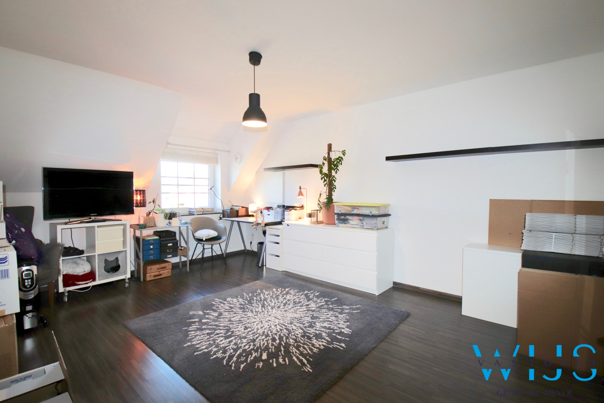 Instapklare woning met 4 slaapkamers ! 