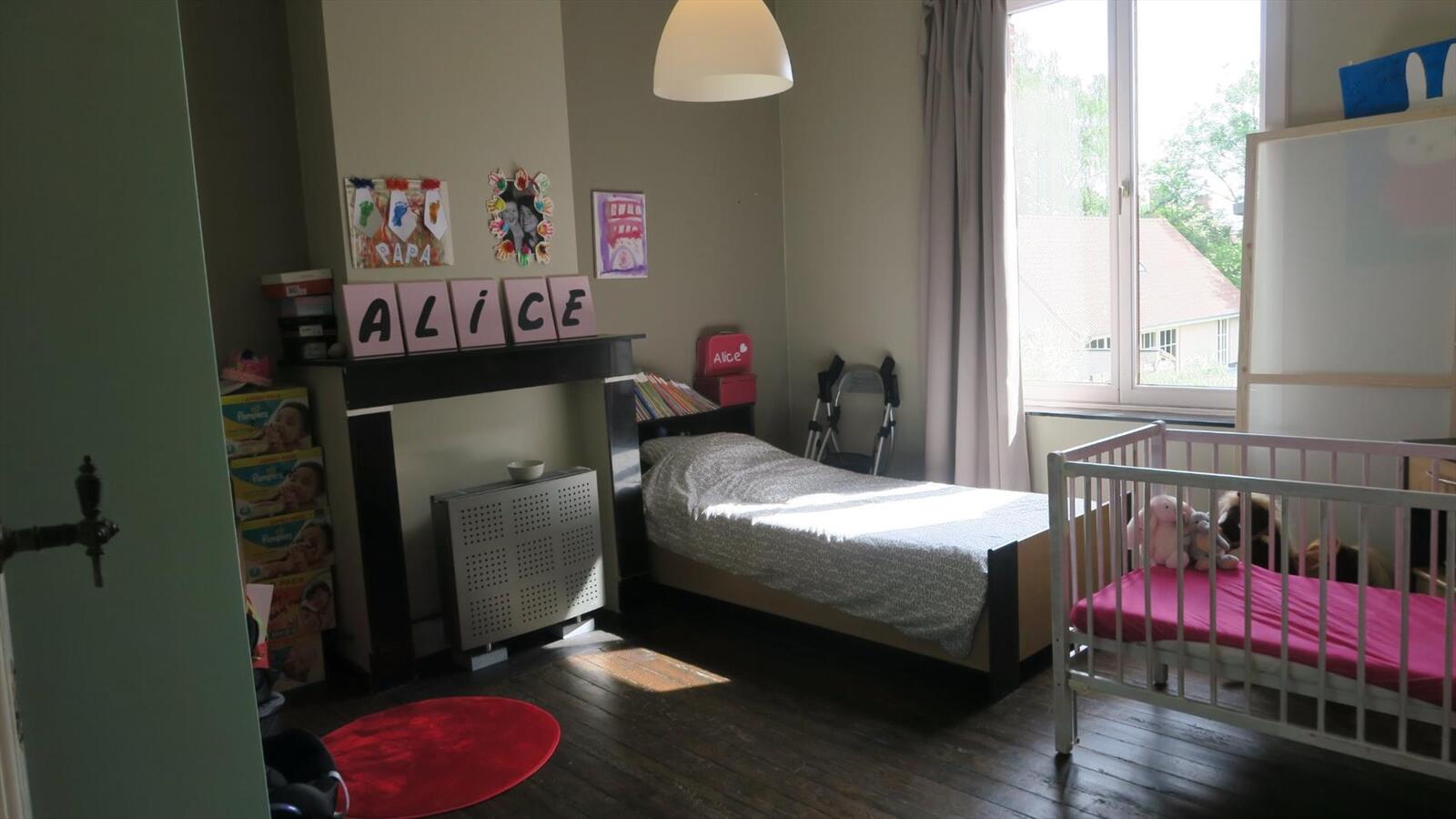 Karaktervolle halfopen woning in Centrum Woumen 