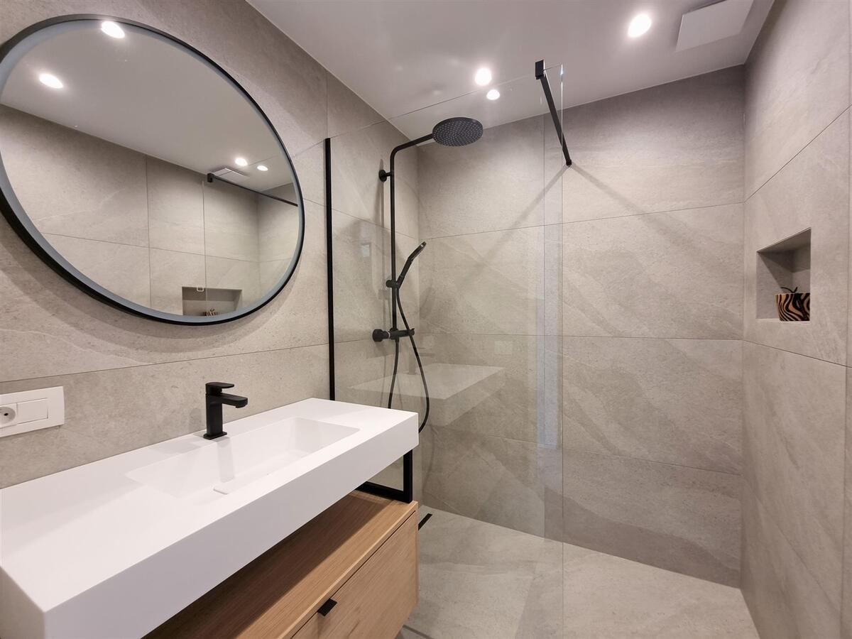 Zeer knap gerenoveerd appartement in het centrum - Knokke 