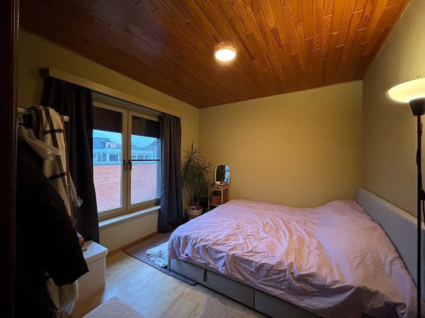 Opbrengsteigendom met 3 appartementen in centrum Geel 