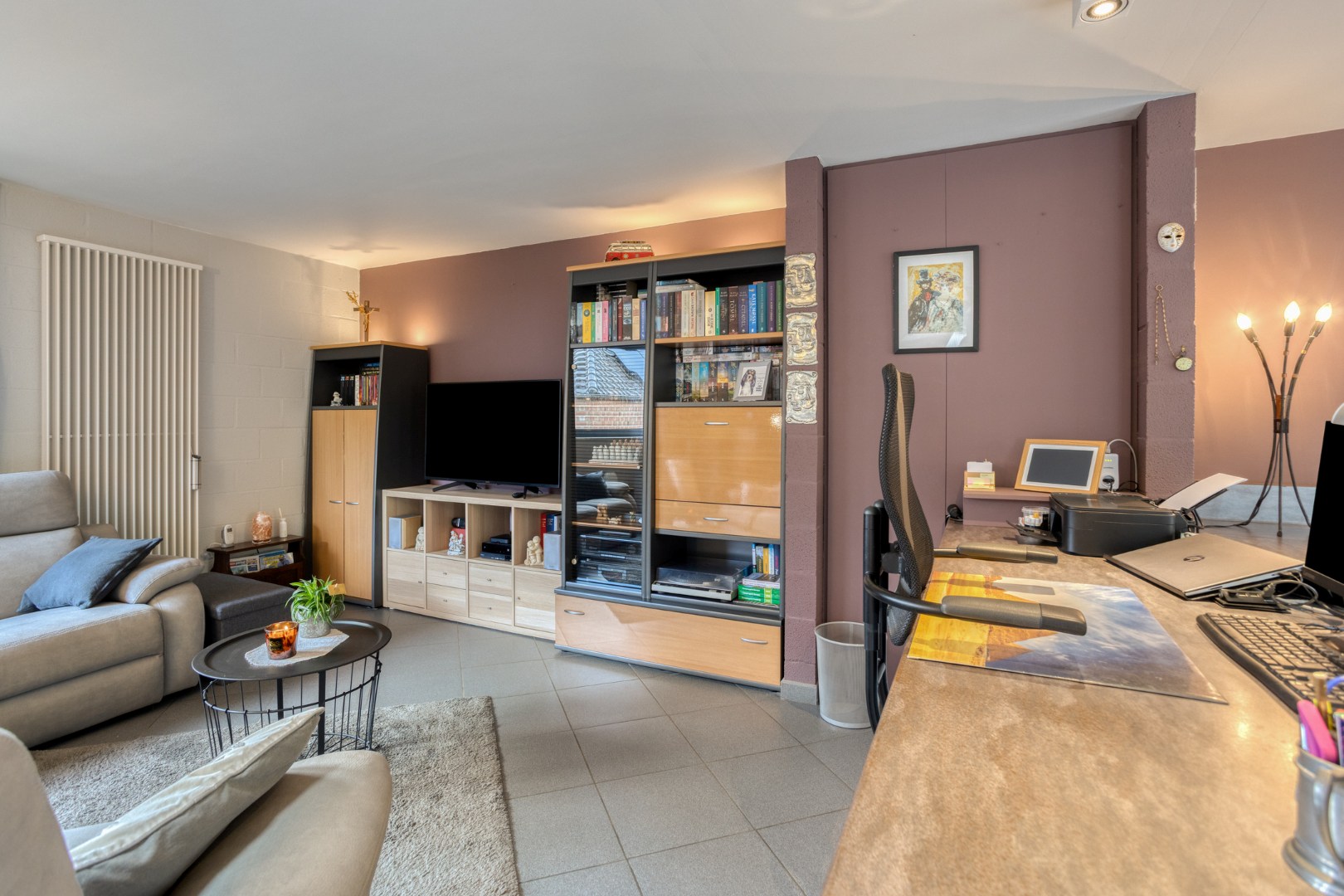 Instapklare halfopen bebouwing met 3 slaapkamers, tuin, terras en 2 carports in Kessel-Lo! – EPC 166 kWh/m² - bewoonbare opp. 146 m² 