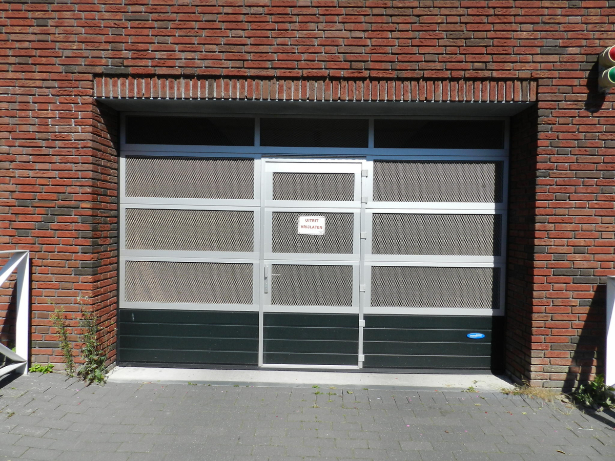 Prachtig appartement gelegen in het centrum van Bladel met ondergrondse parkeergarage. 
