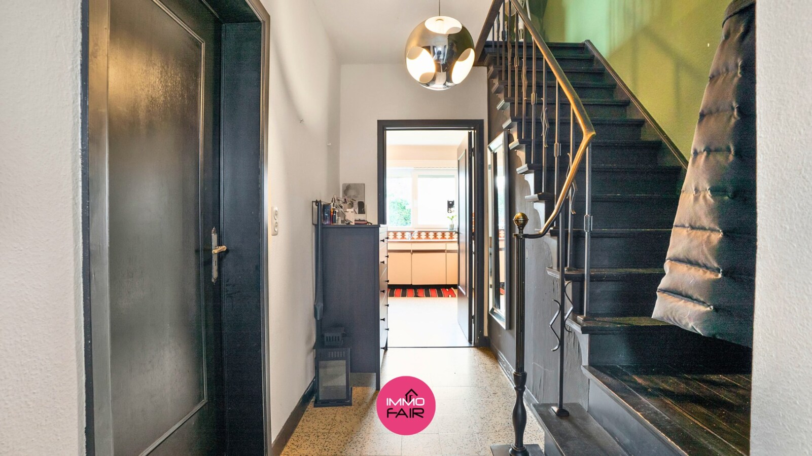 Gezinswoning met renovatiepotentieel vlakbij het centrum van Lanaken! 