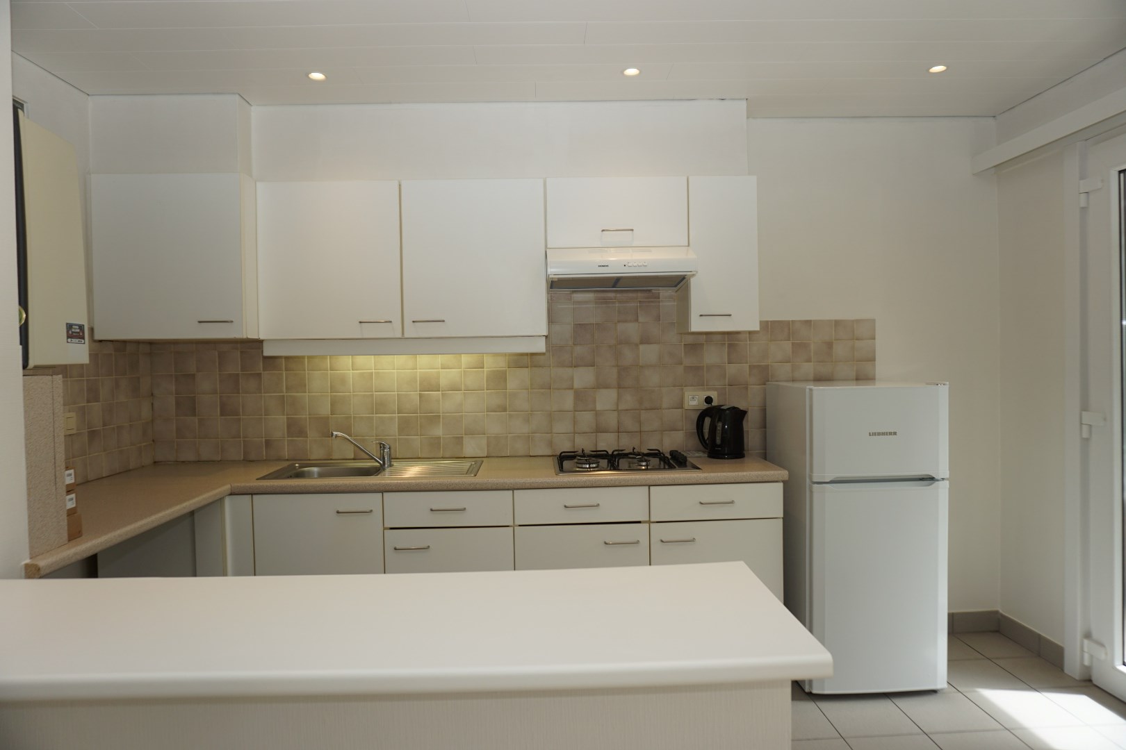 ONGEMEUBELD 2 SLP APP. TE HUUR GELEGEN VOORHAVENLAAN 