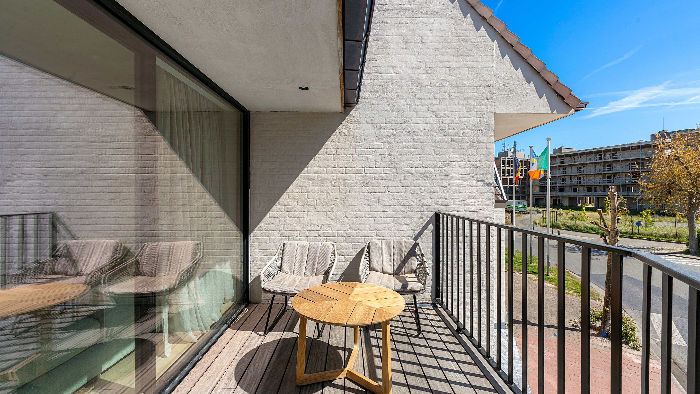 Top afgewerkte nieuwbouwwoning met 4 slaapkamers in het oude Knokke. 
