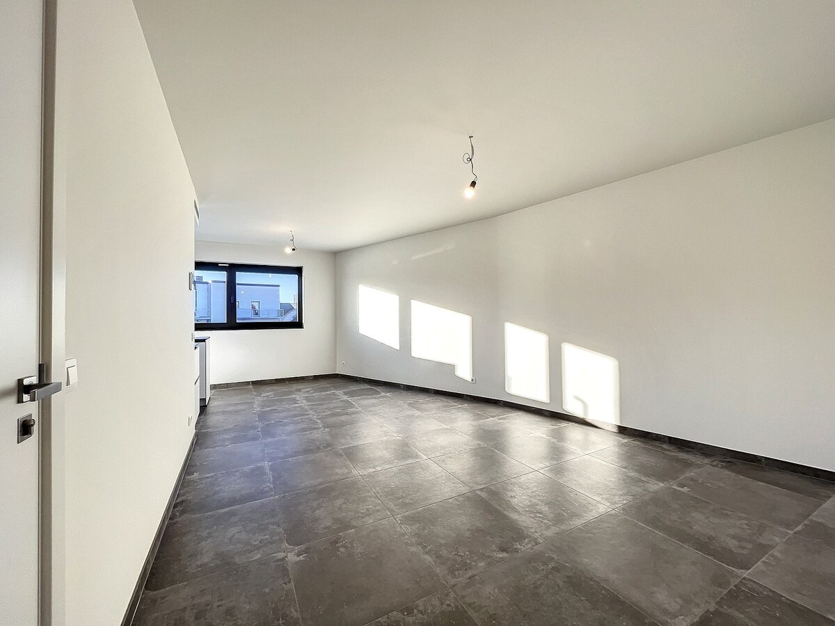 Nieuwbouw penthouse met zonneterras te centrum Zottegem 