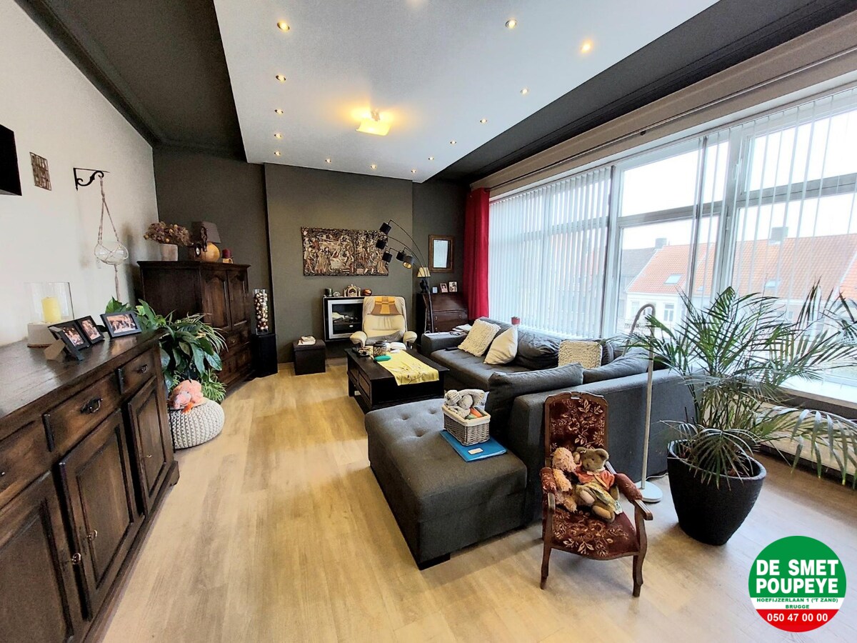 Ruim appartement nabij 't Zand 