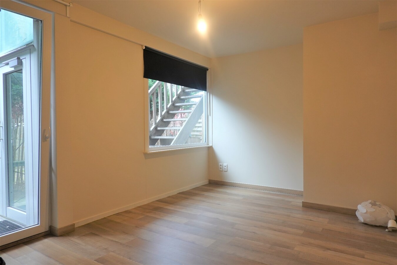 Ruim gelijkvloers appartement met koertje 