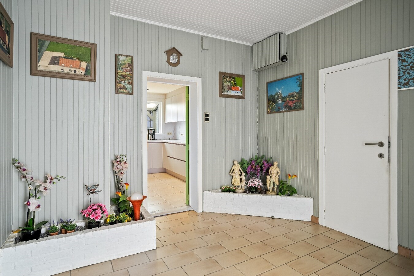 Alleenstaande woning op ruim perceel van 955 m² 