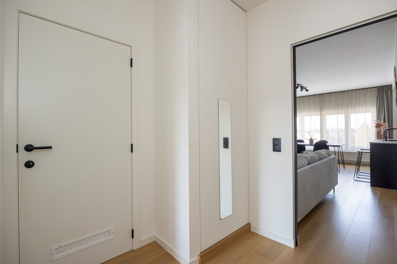 Gerenoveerd energiezuinig appartement met 2 slpk te Schelle! 