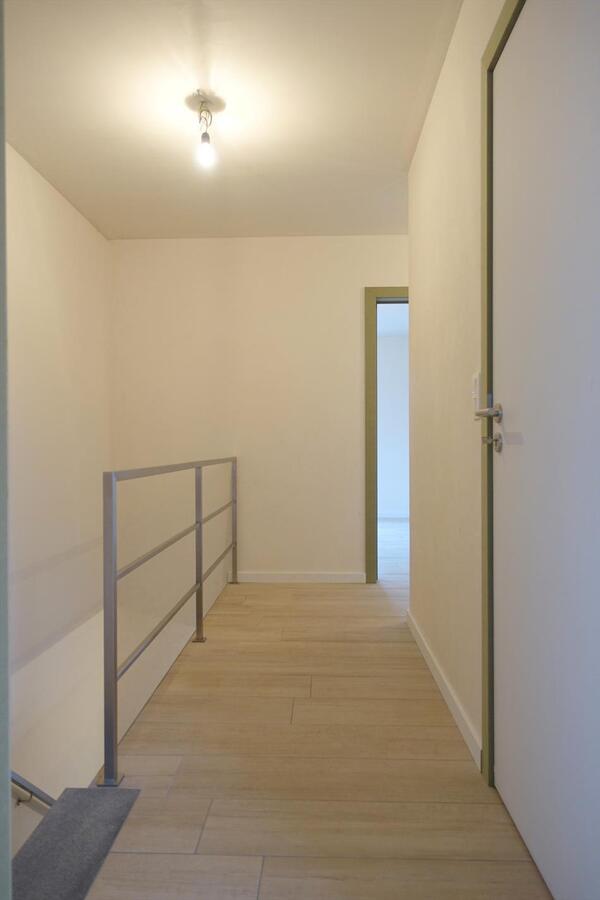 Nieuwbouwwoning met garage 