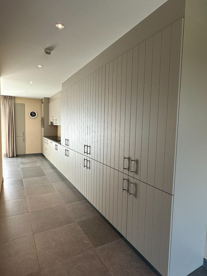 Prachtig, ruim duplex-appartement 115 m² met ruim terras in centrum Sint-Antonius 